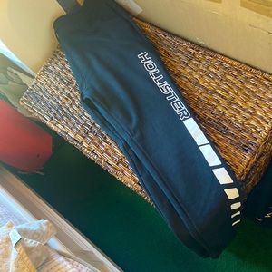 New Men’s Hollister Sweat Pants SIZE: L